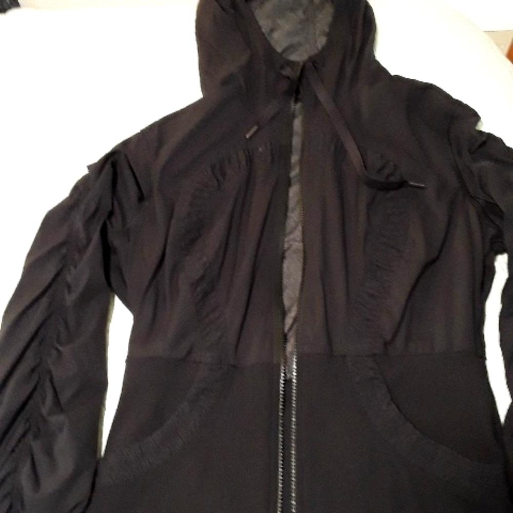 Lululemon athletic jacket black m/l